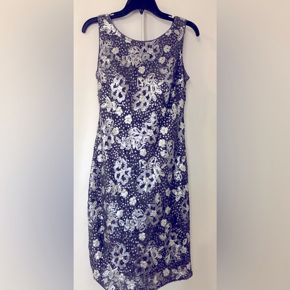 Aidan Mattox Sleeveless Party Dress - Picture 1 of 5